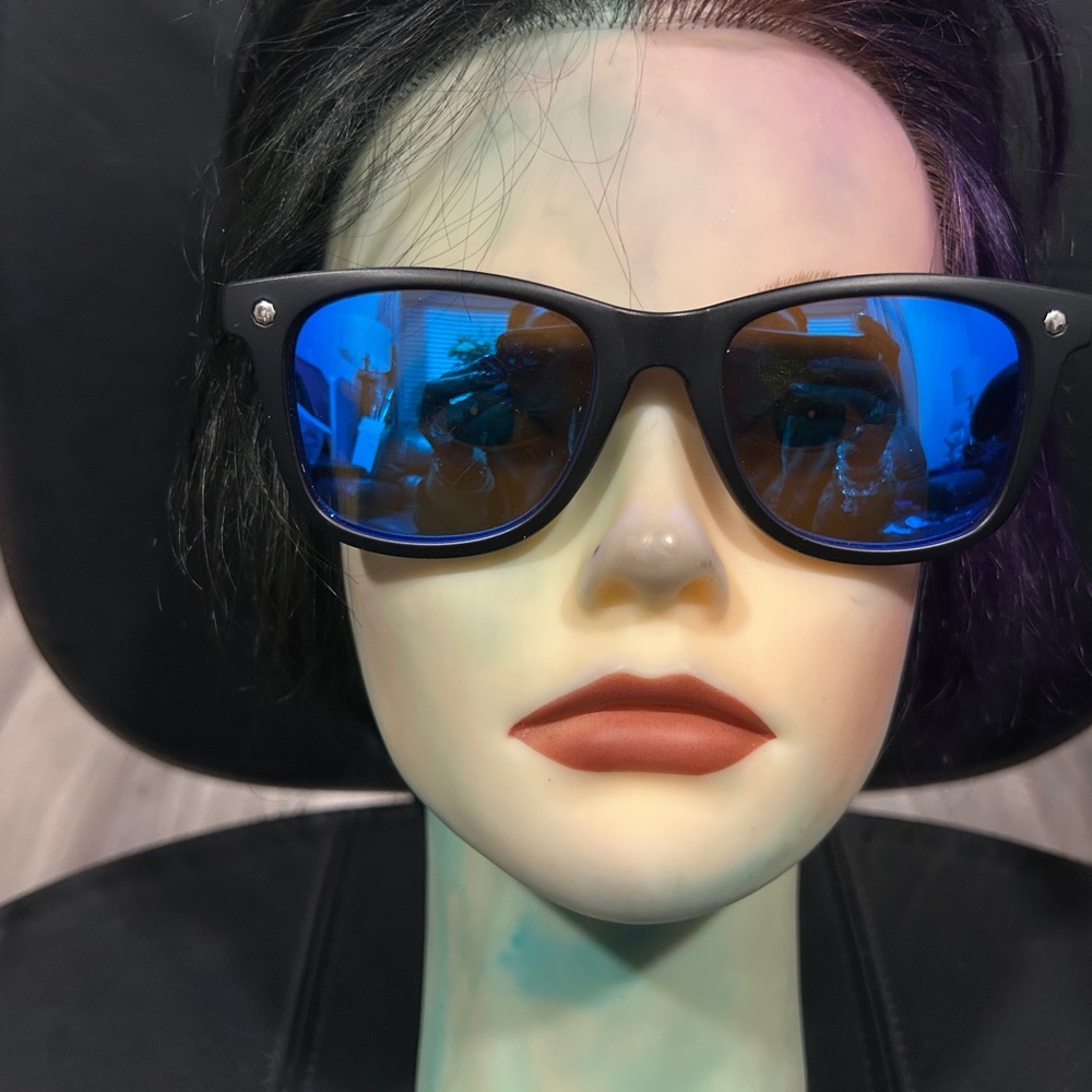 Glassy Polarized Sunglasses